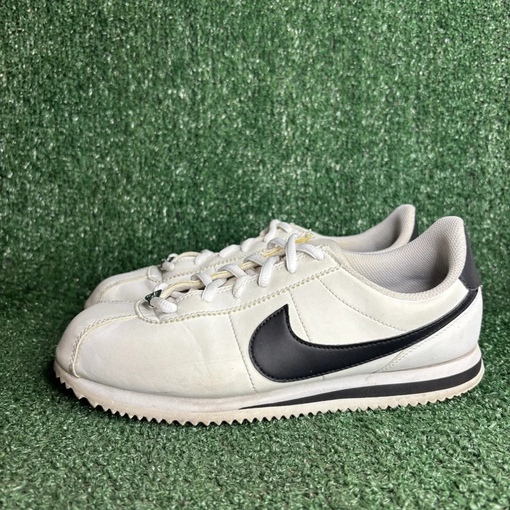 Nike Cortez Basic SL GS 904764-102 Classic Sneakers White Black Womens 8.5(7Y)‎